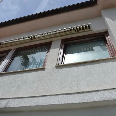 Hous Mira Apartman
