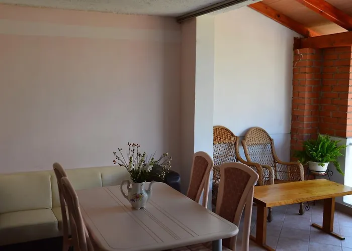 Hous Mira Apartman