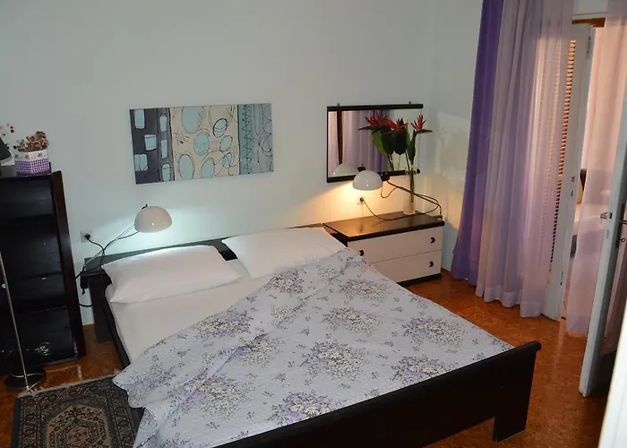 Apartman Hous Mira *
